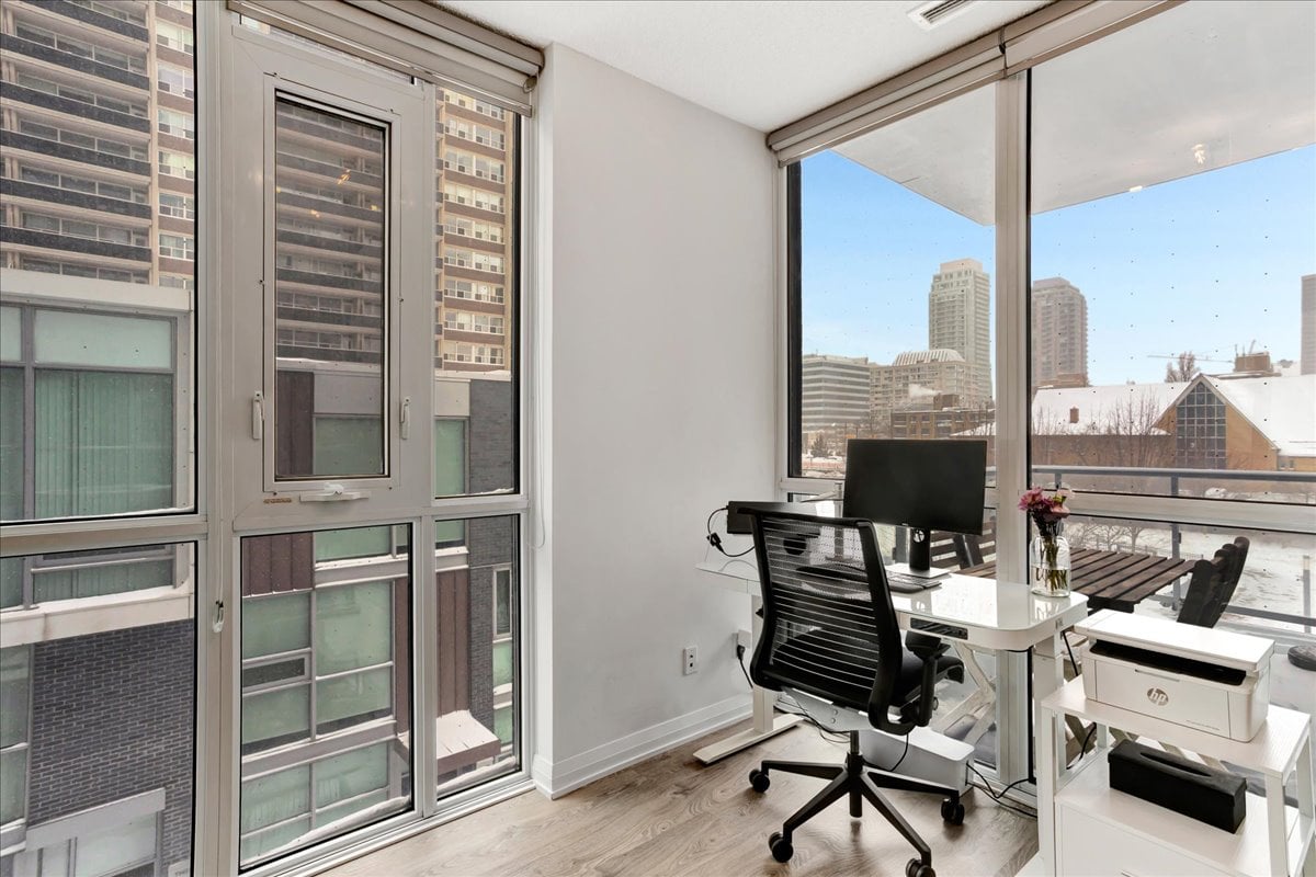 #310 - 101 Erskine Avenue