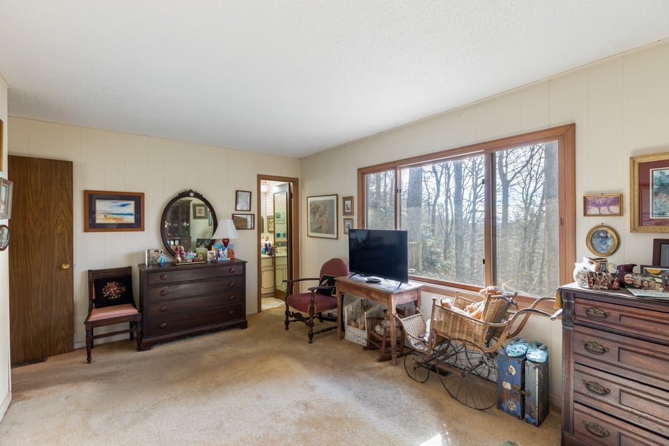 1696 Clear Creek Rd , Highlands, NC 28741