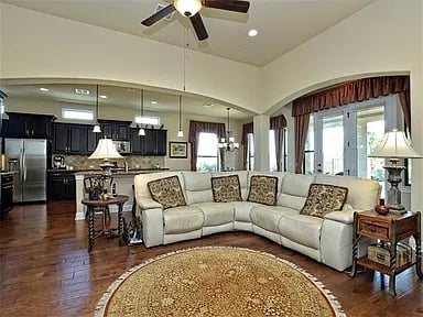 101 Desert Forest Ct