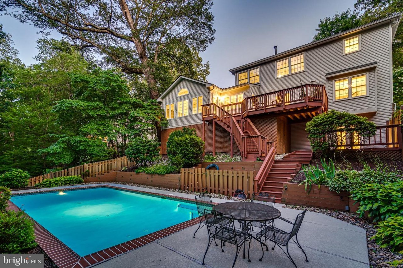 1374 Carpers Farm Way
