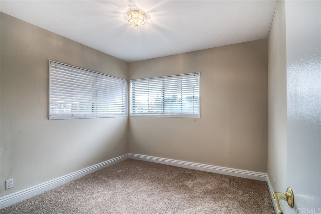 12341 Flagstone Pl