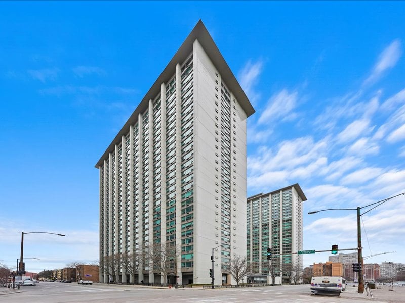 3600 N Lake Shore Dr #207, Chicago, IL 60613
