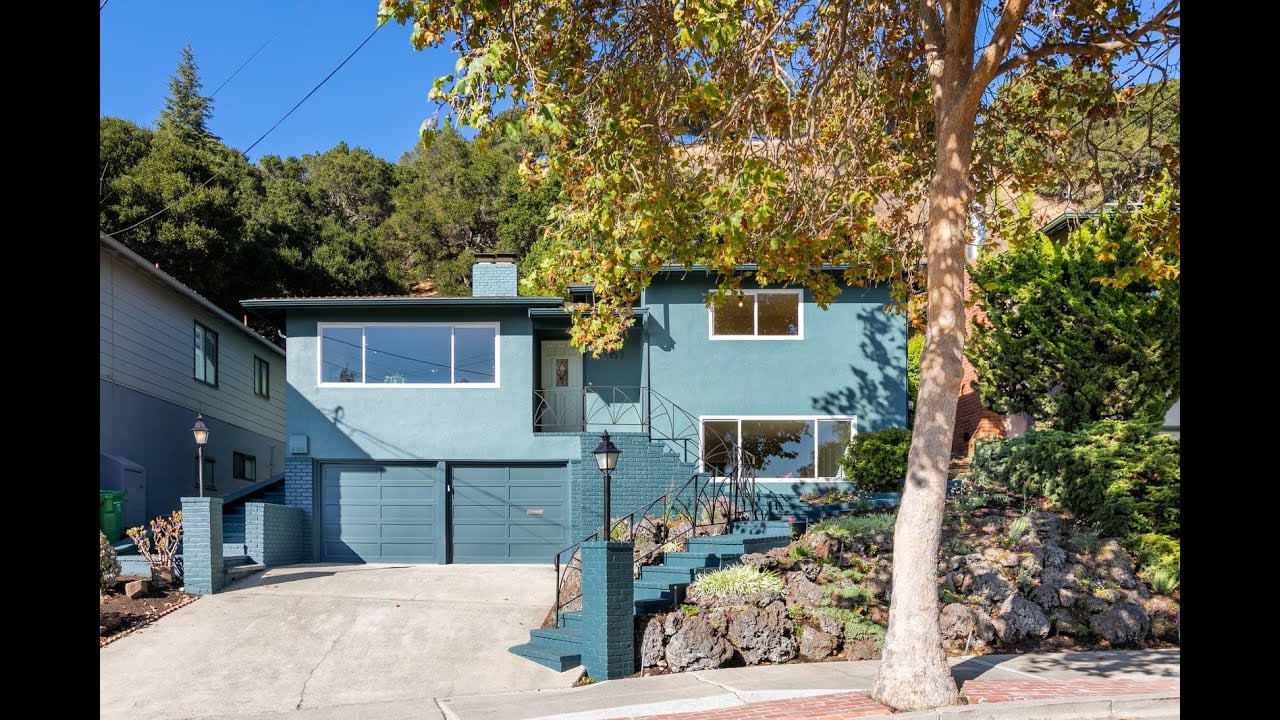 3167 Revere Sheffield Village/Oakland For Sale