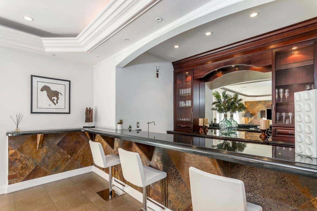 Mulholland Drive, 90068