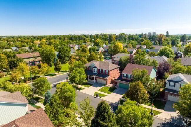 The Pros & Cons of Living in Lowry, CO