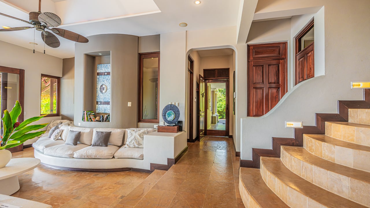 Ocean View Luxury Estate with An Incredible Location in Dominical