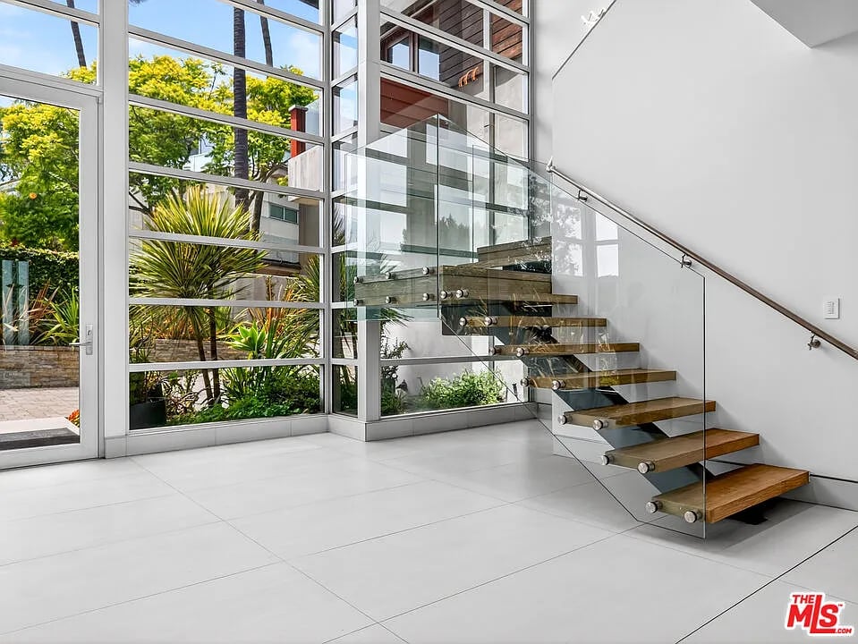 770 Paseo Miramar