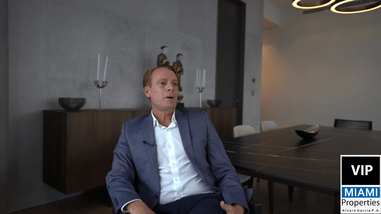 TOURING A LUXURY RENTAL - GROVE AT GRAND BAY