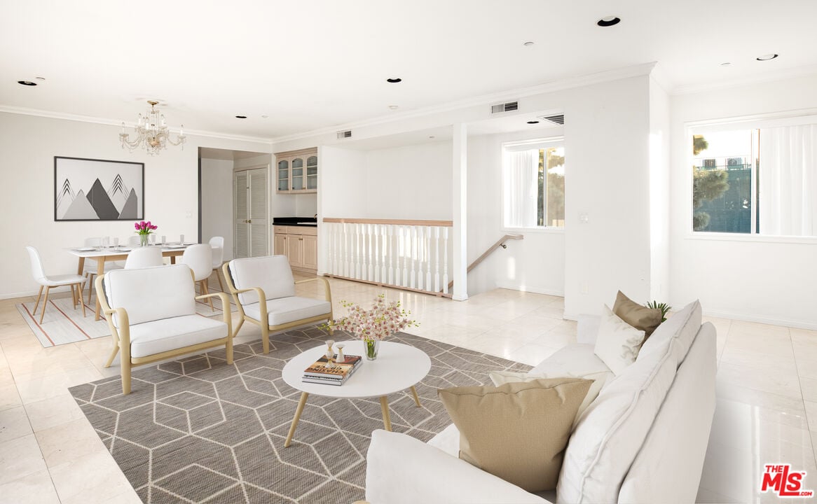 11606 Chenault Street, Unit 403