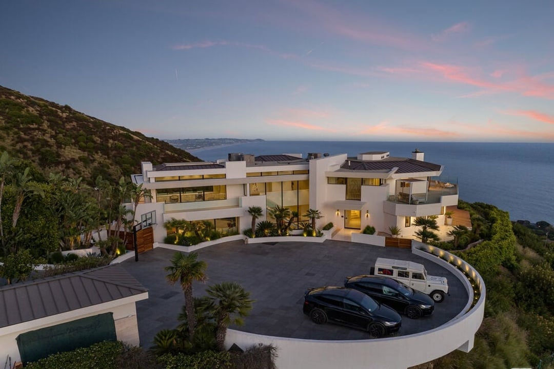 Meridian Manor, Encinal Canyon Rd, 90265