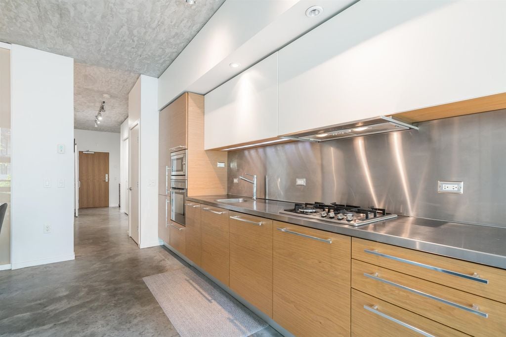 388 W 1st Ave, #206