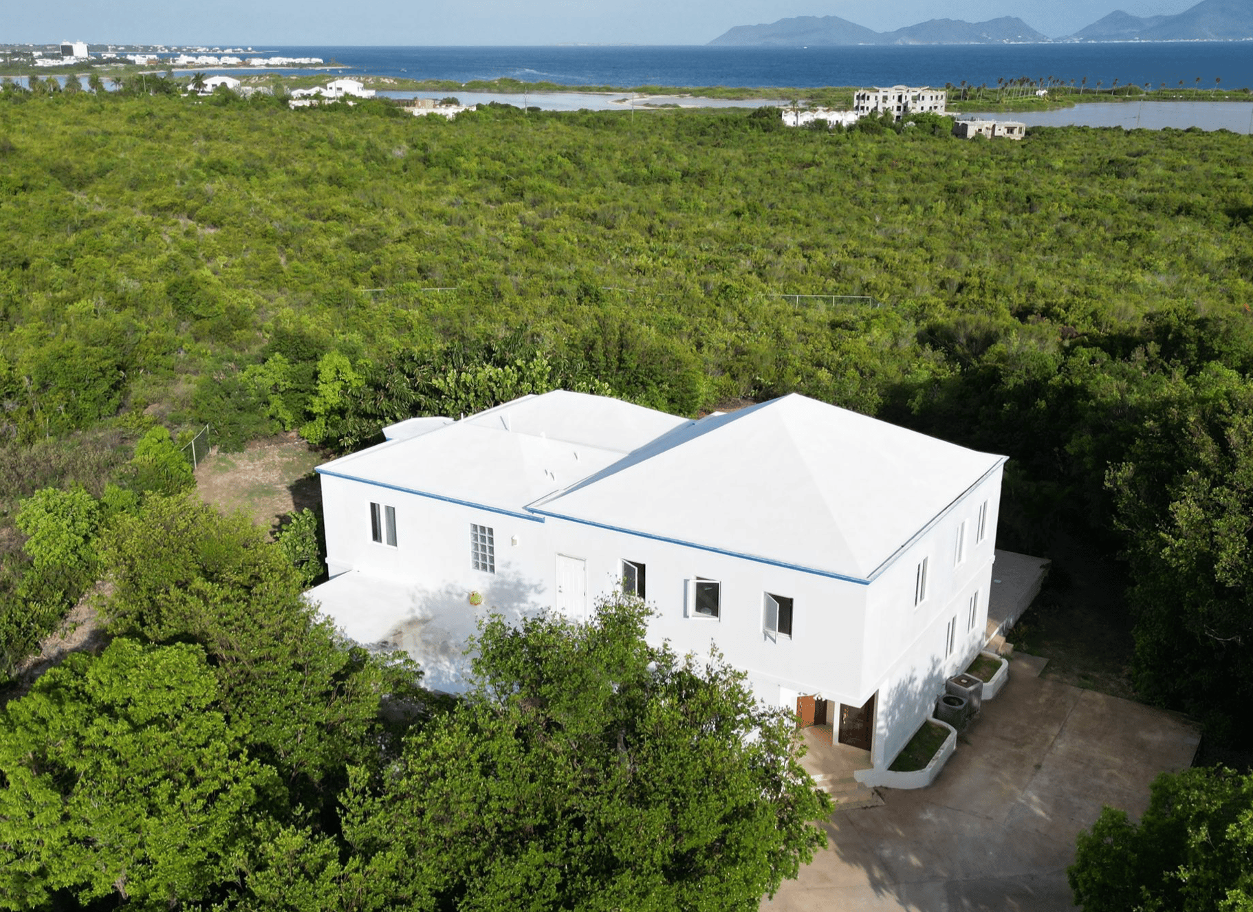 West End Duplex - near Four Seasons Resort