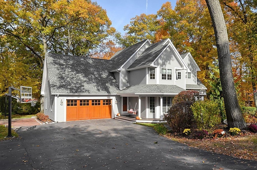 25 Eugene Dr