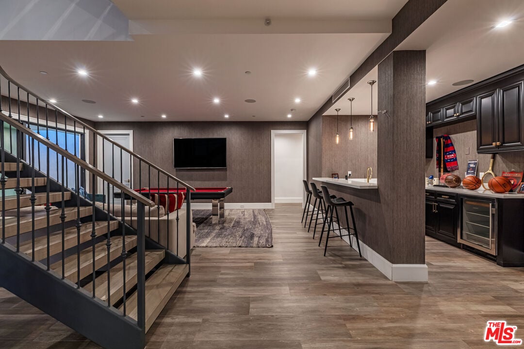 Monarch Reserve, N Norman Pl, 90049