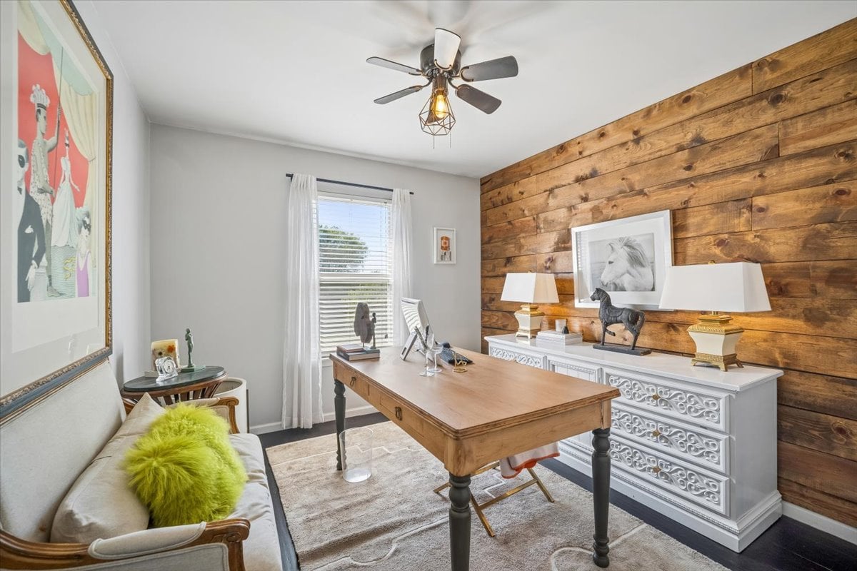 Stunning McHenry Oasis