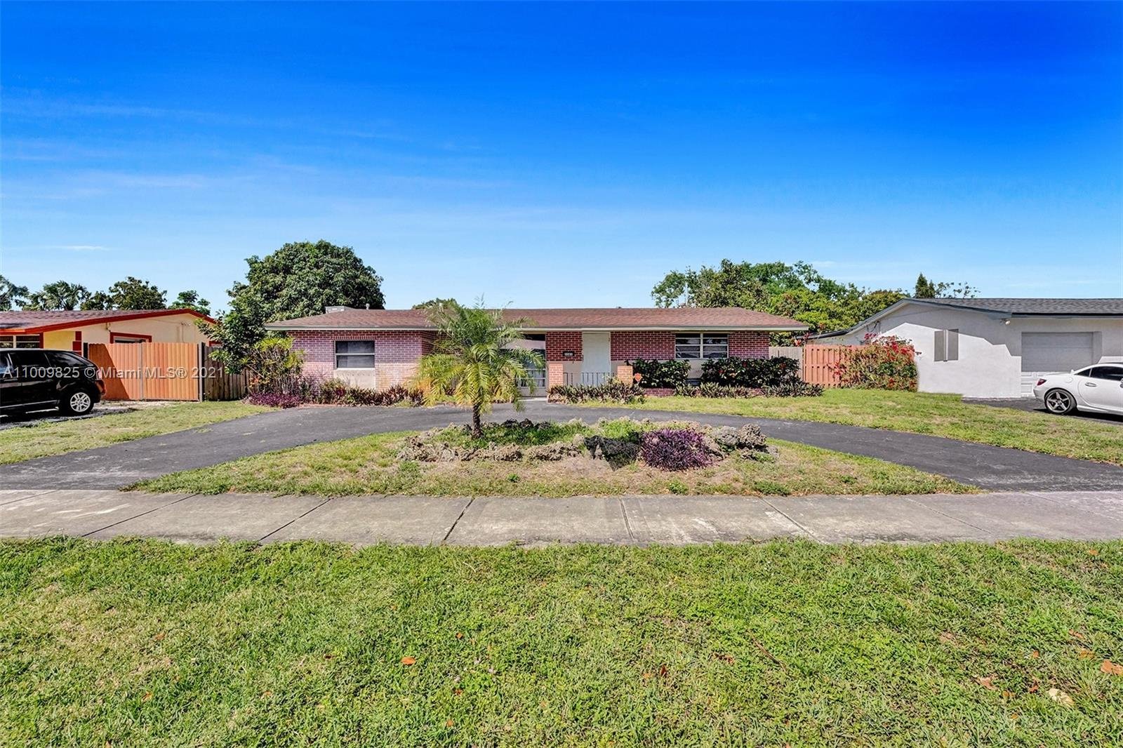 3381 SW 15th Ct