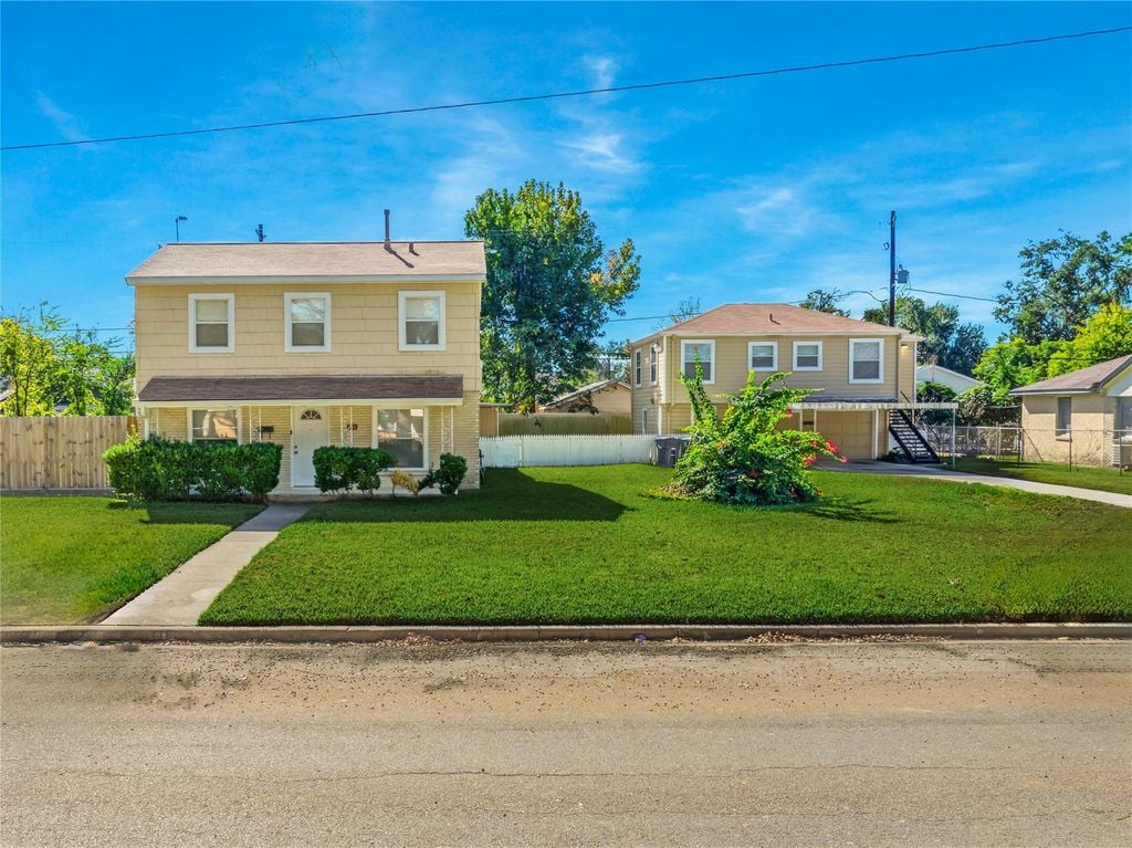 Lindale Park Homes for Sale in Houston, Texas