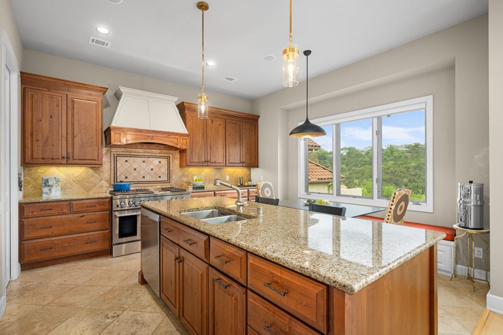 7321 Vista Mountain Drive