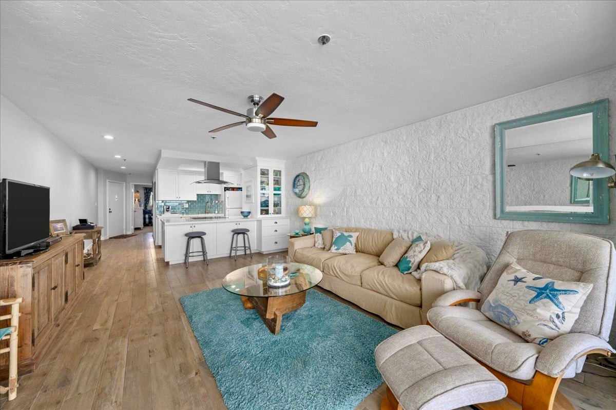 615 Esplanade #504 Redondo Beach