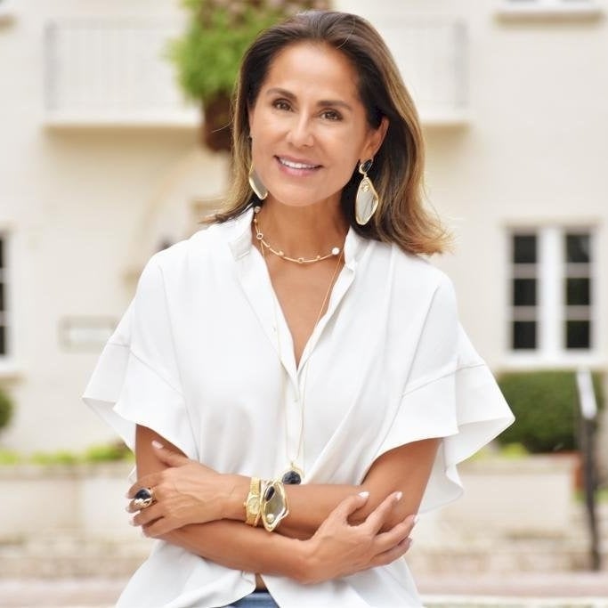 Paloma Fernandez Miami Beach, FL Real Estate Agent Headshot
