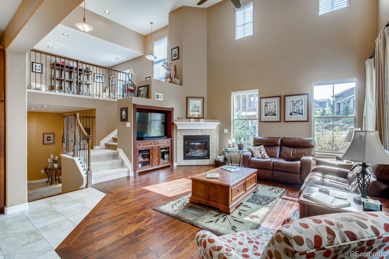 9506 Pendio Ct