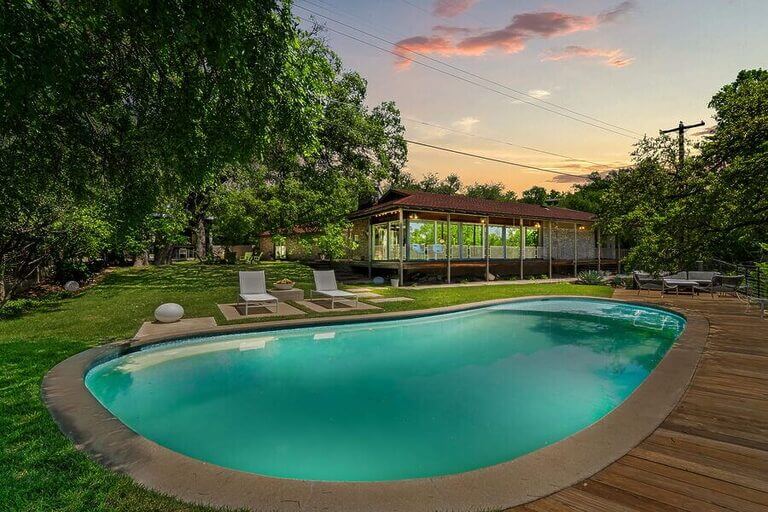 5322 Western Hills DR