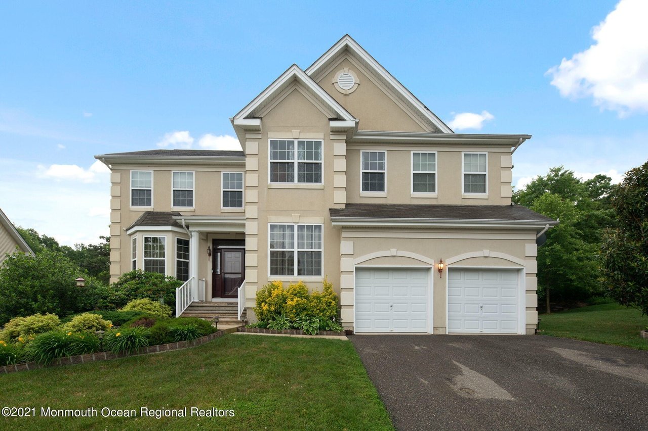 39 Freedom Hills Dr