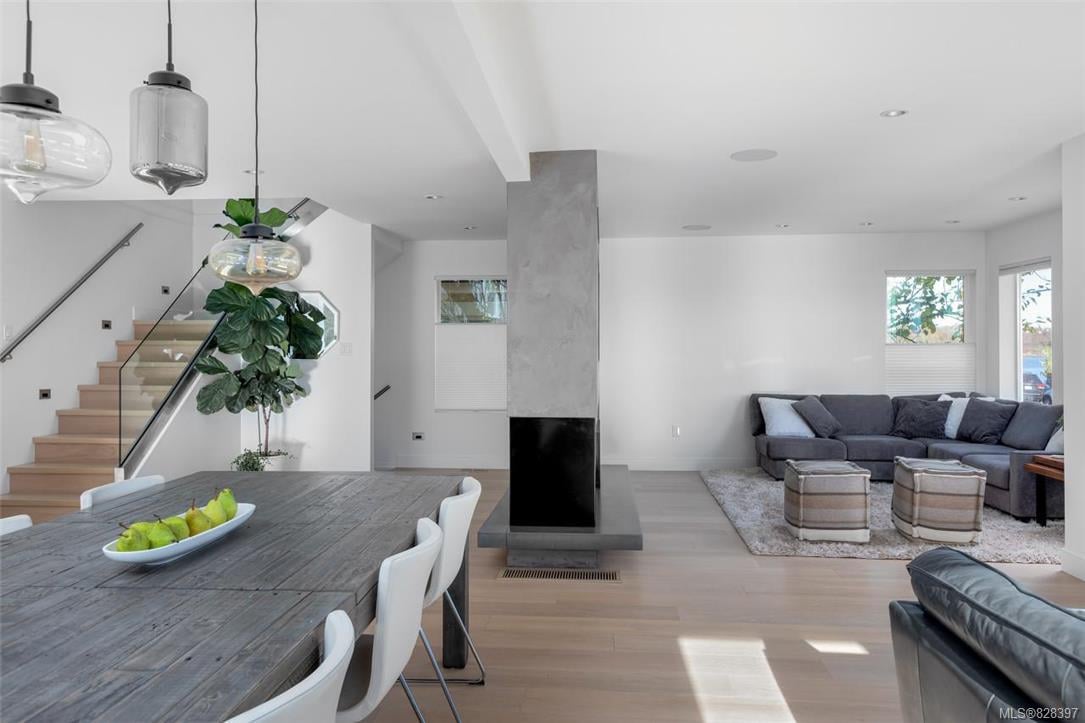 2378 Esplanade