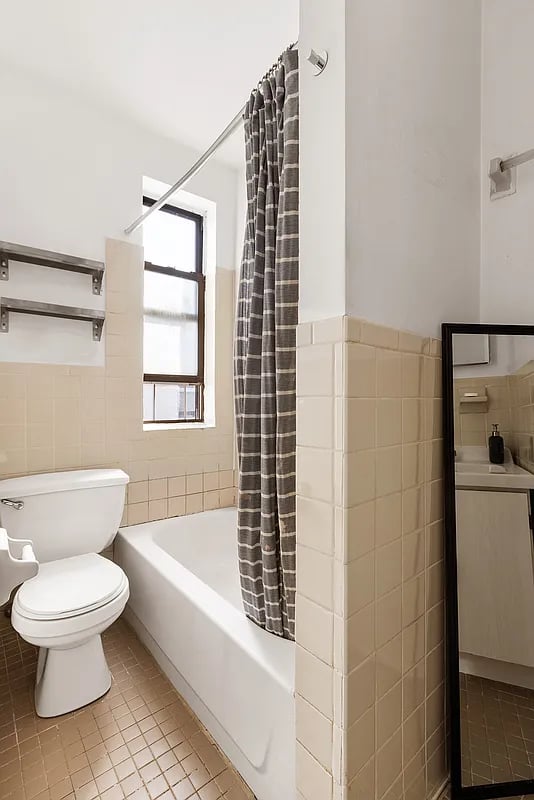 154 South 3rd St #32