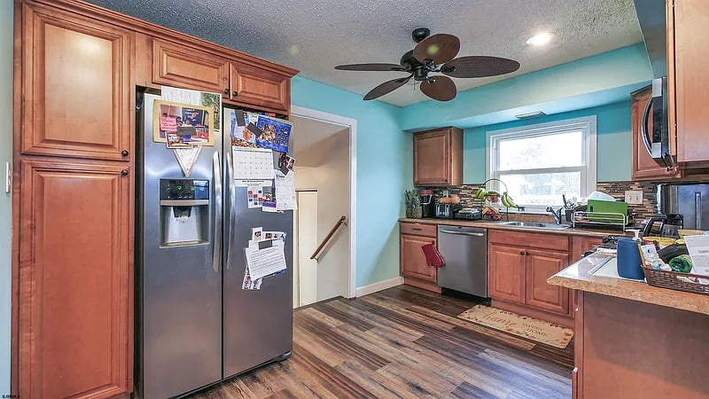 4038 Ocean Heights Ave