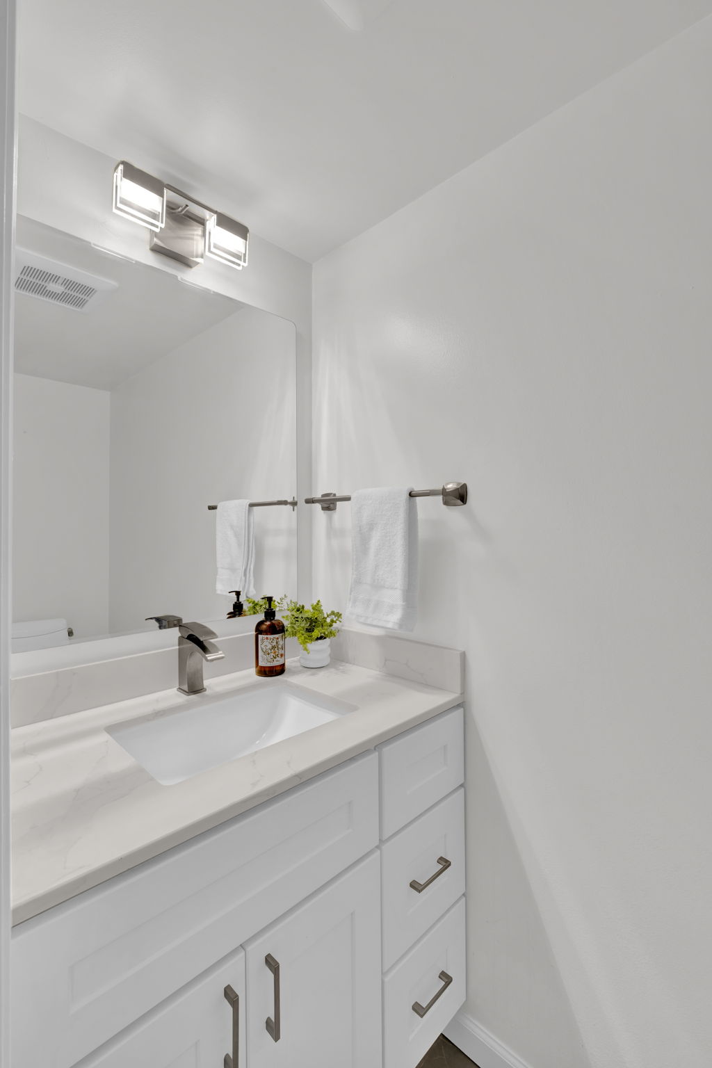 1812 Countrywood Ct.