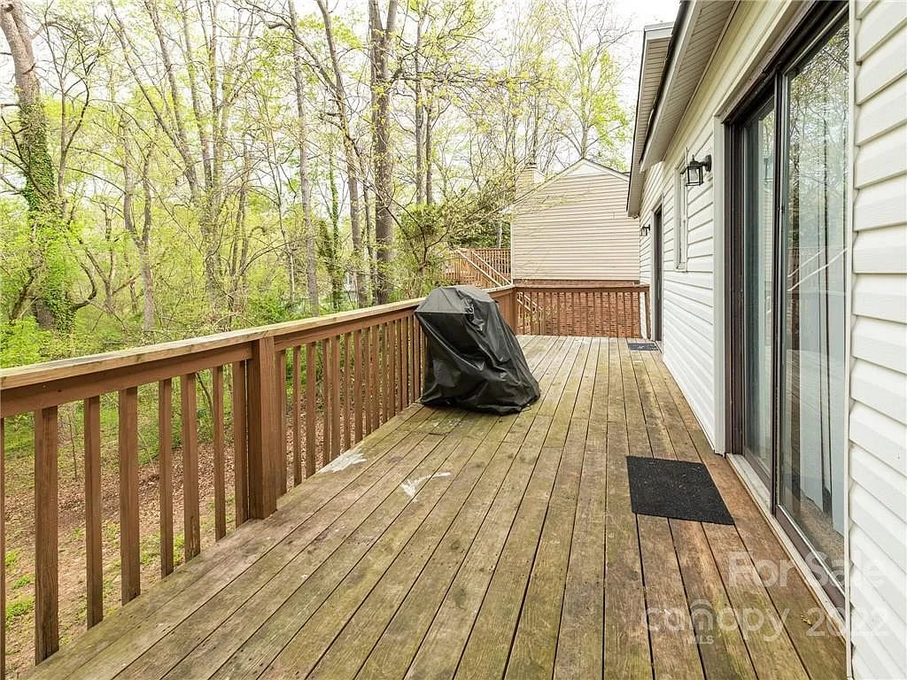 9121 Nathaniel Russell Ln