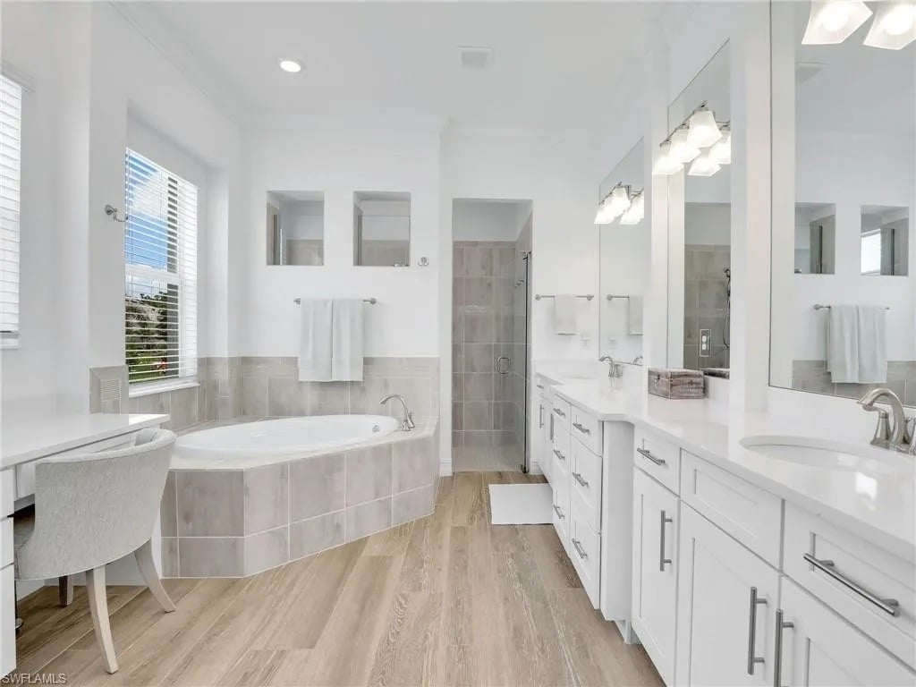 14220 Blue Bay Cir
