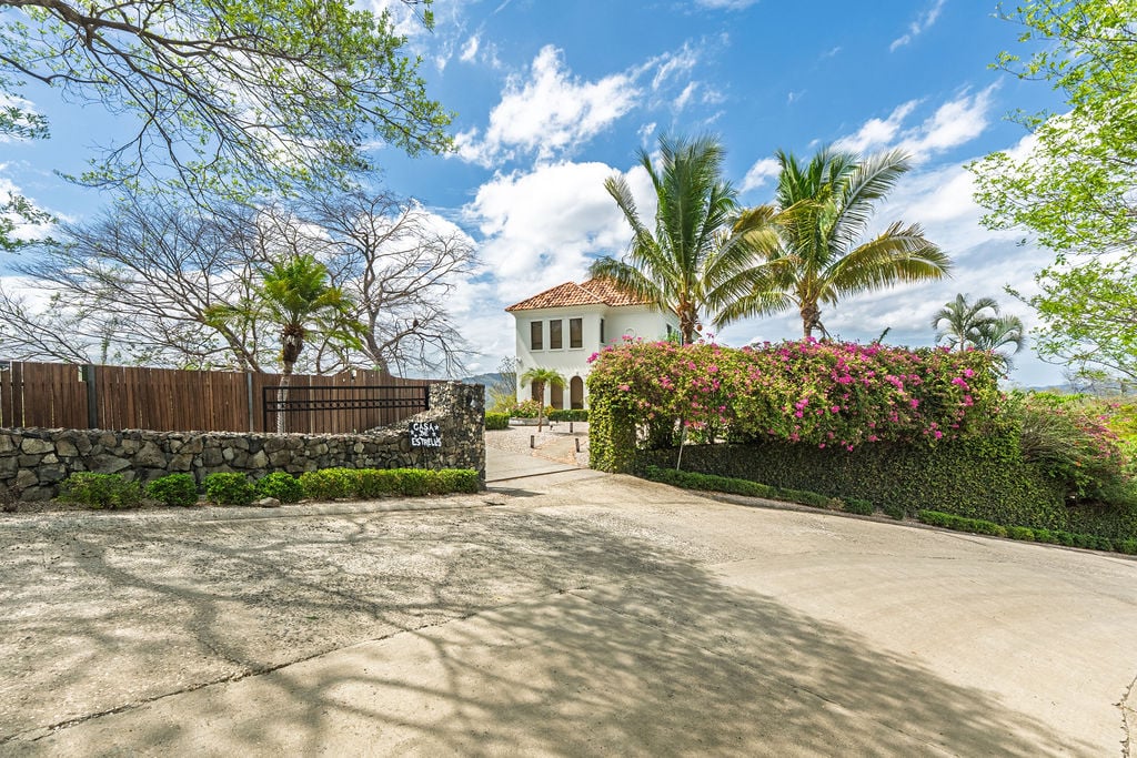 Casa de Estrellas | Elegant 4BR Ocean View Home in Pacific Heights, Potrero