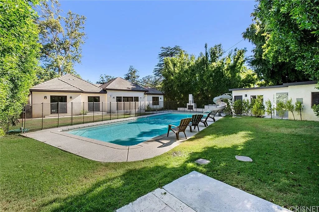 Sherman Oaks $15,000/Mo