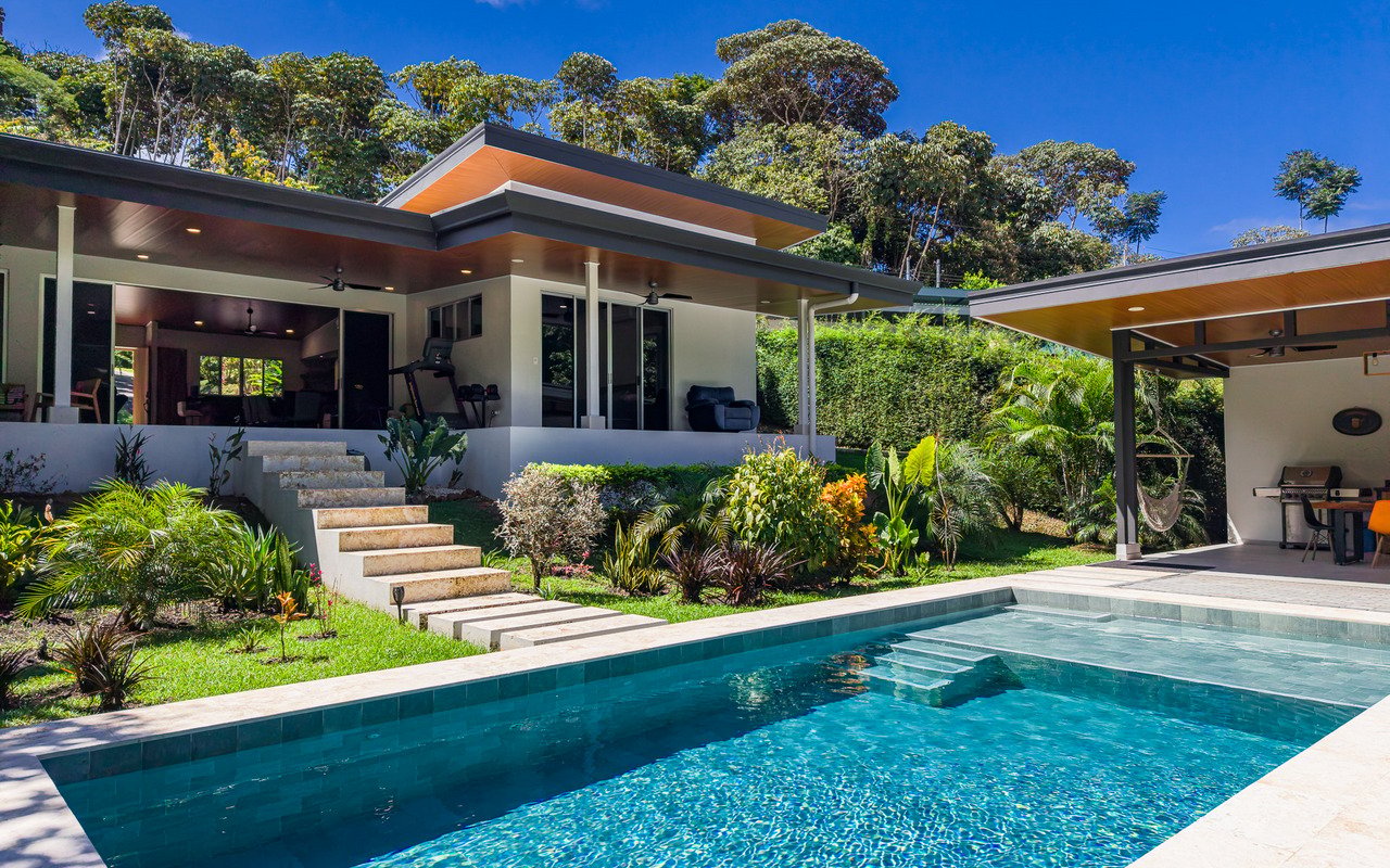 Unique Riverfront Home With Prime Location in Uvita