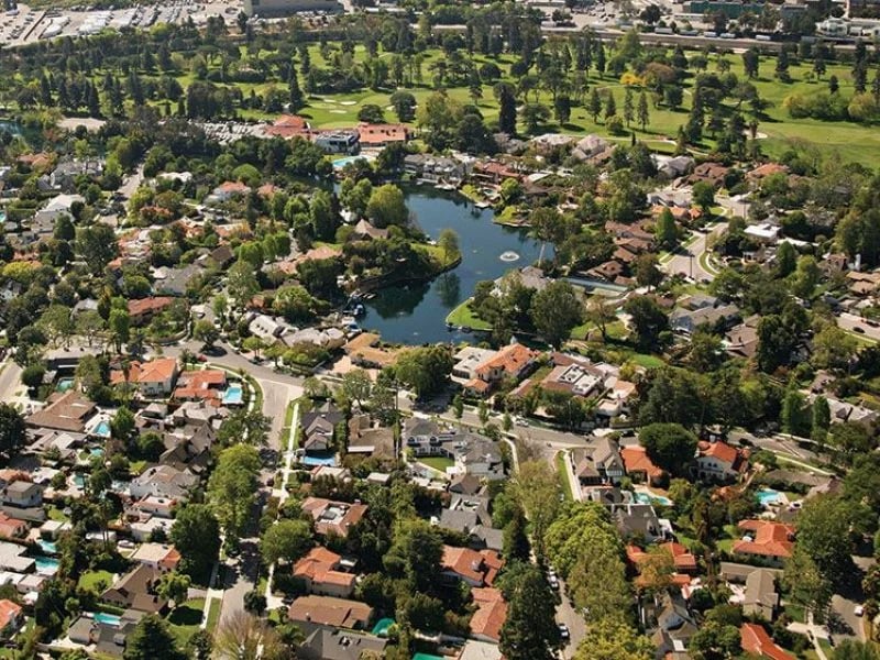Toluca Lake