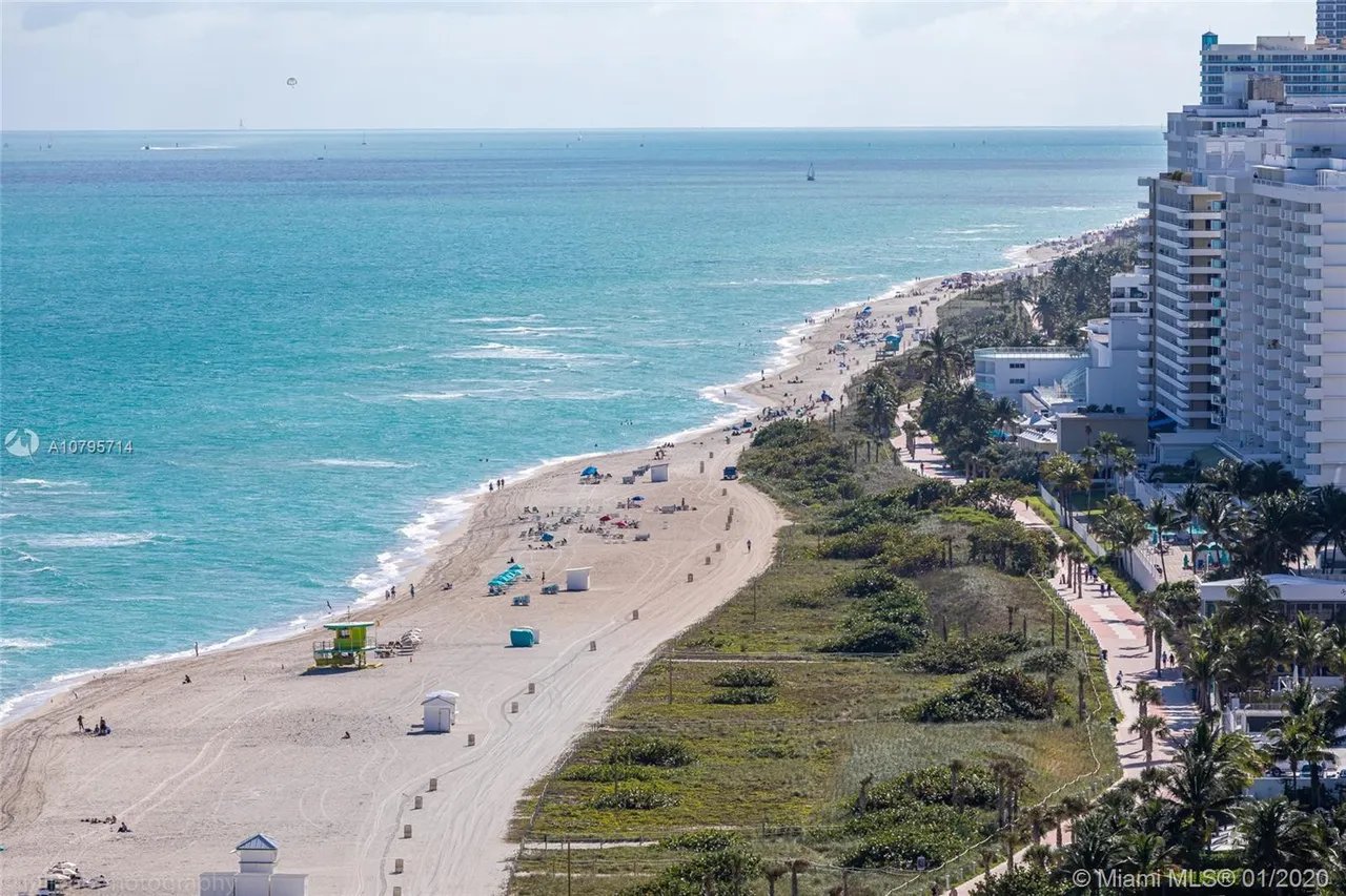 6365 Collins Ave Apt 2204