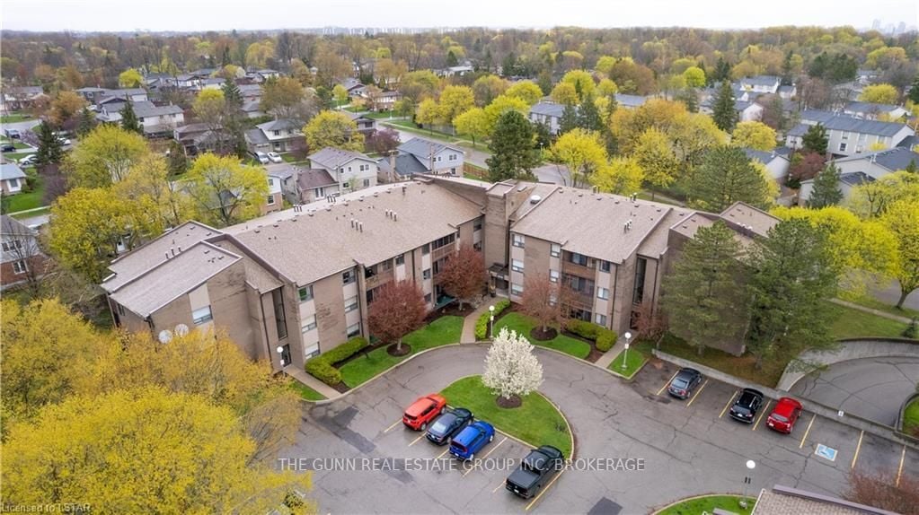 300 Everglade Cres 22