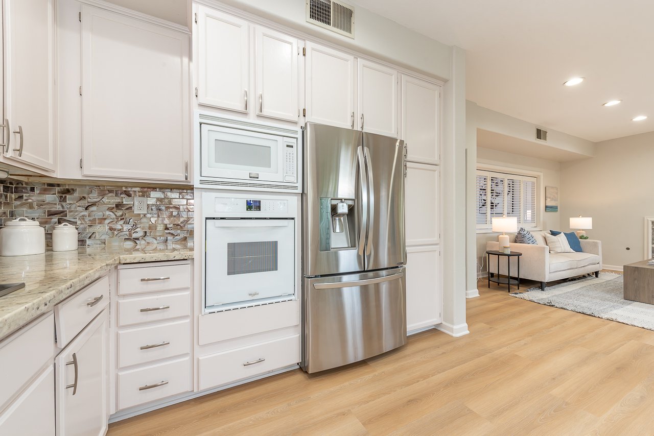Meridien Court - Gated Community!