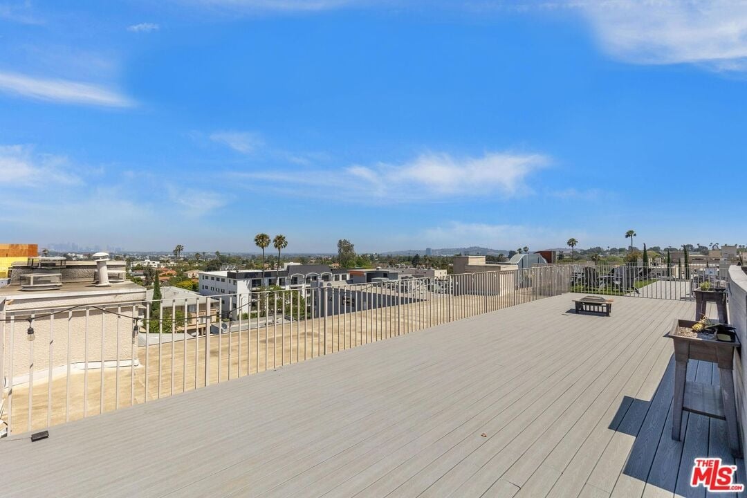 1450 S Beverly Dr #404
