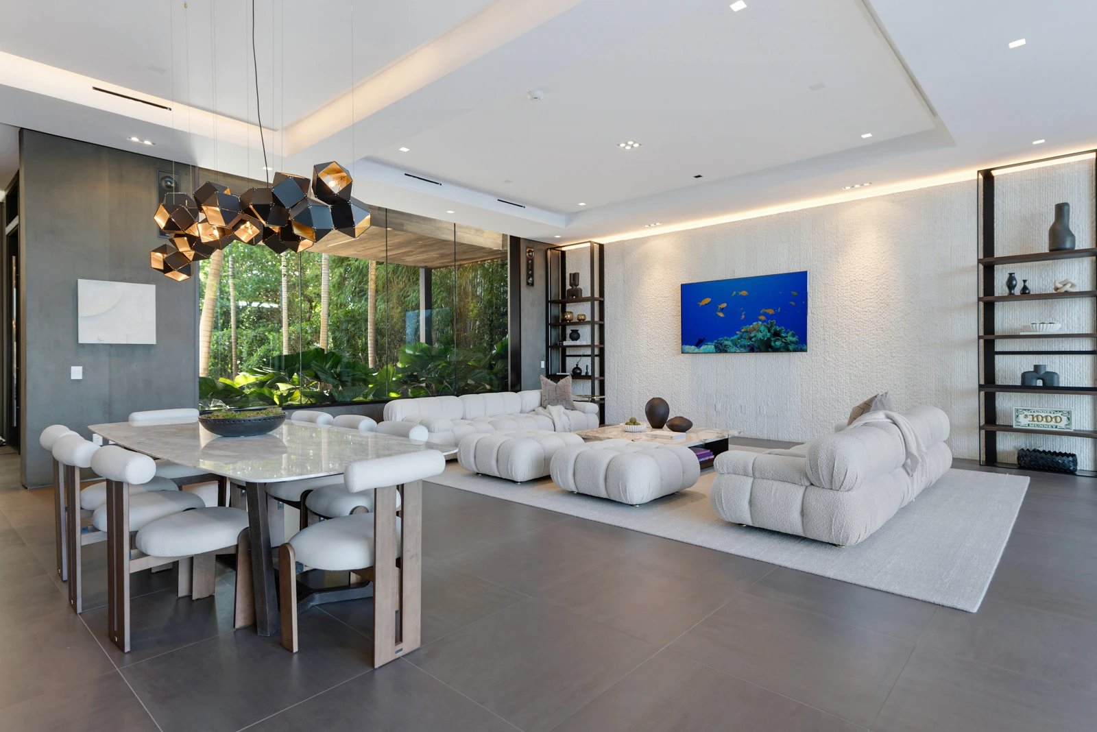 508 W Dilido Dr