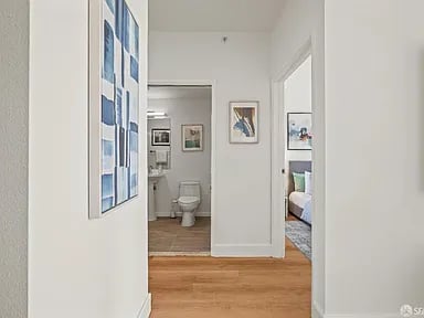 88 King St UNIT 302
