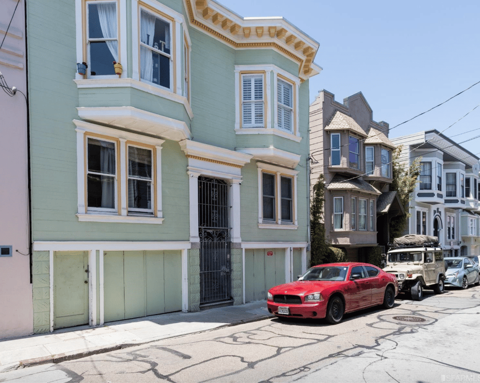 52 Linda St