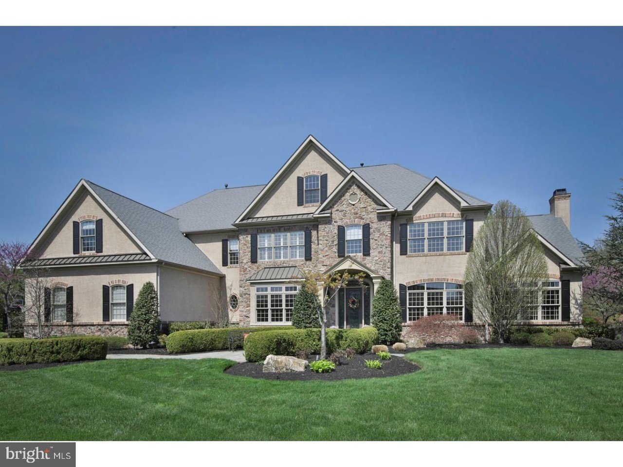 1235 Maplewood Dr