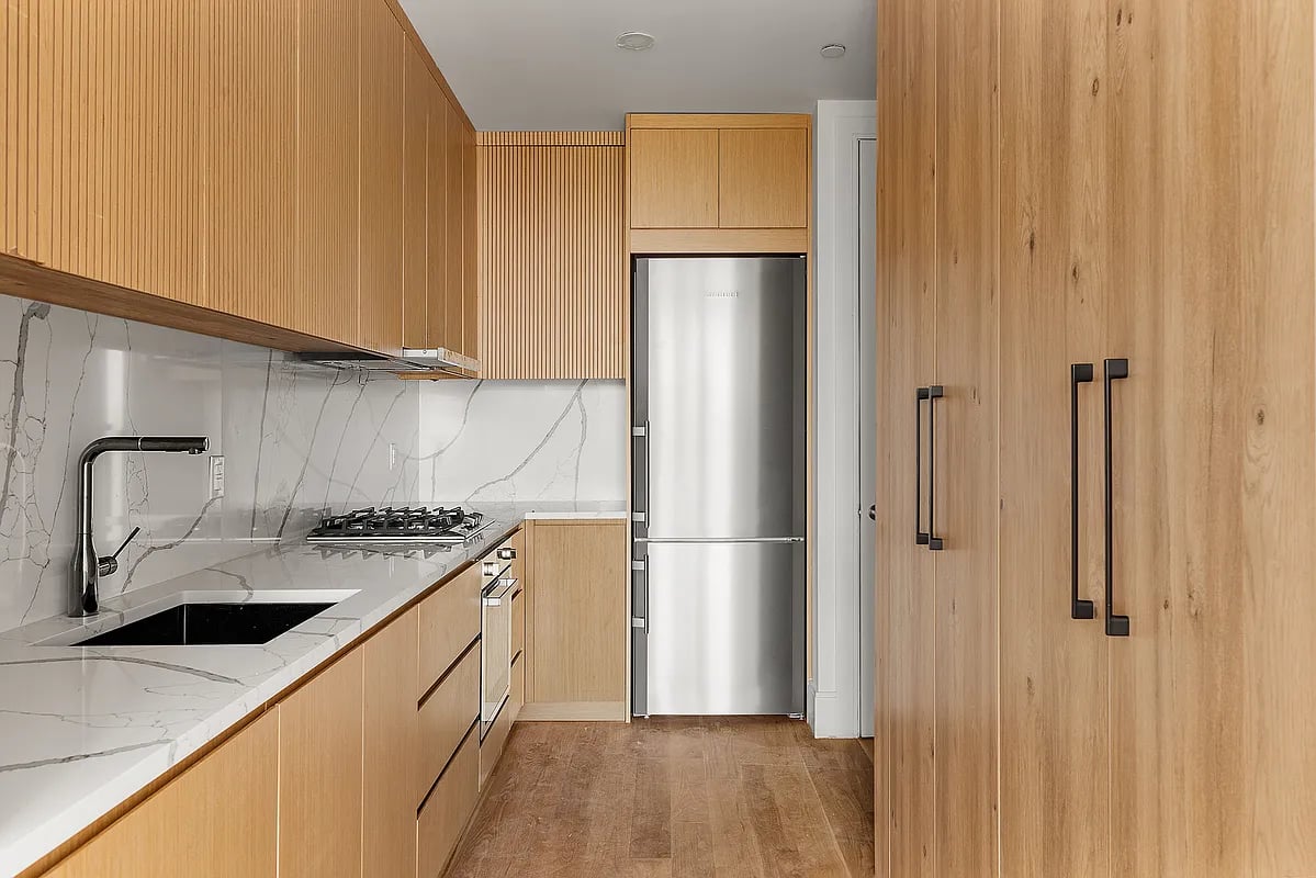 183 Mcguinness Blvd, #PH6B