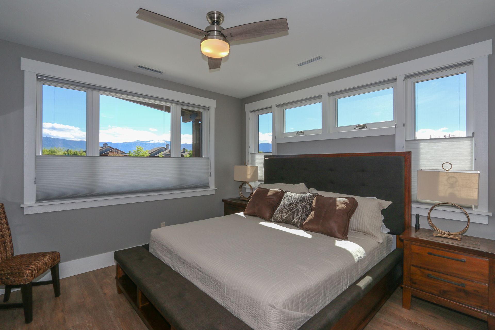 19 Creekside Ln