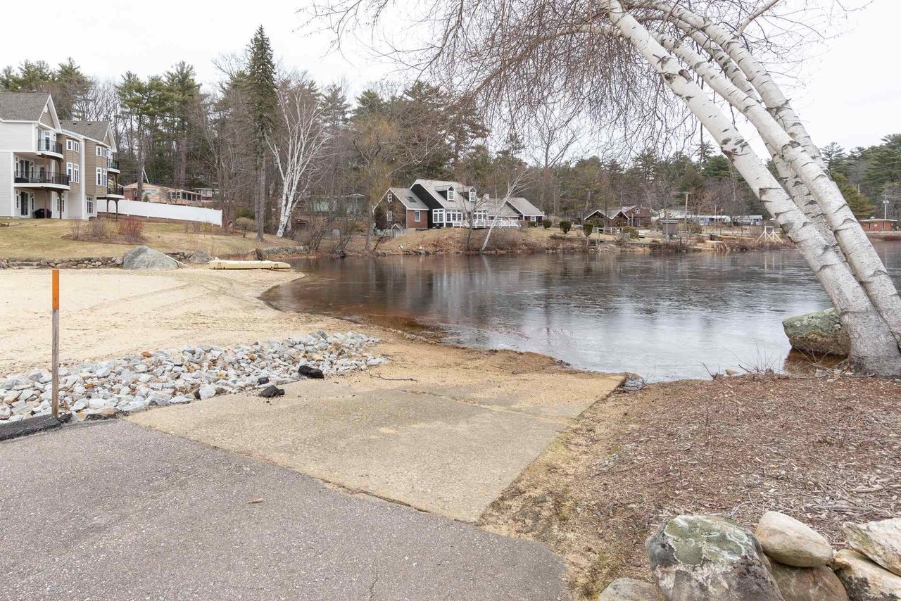 11 Island Dr