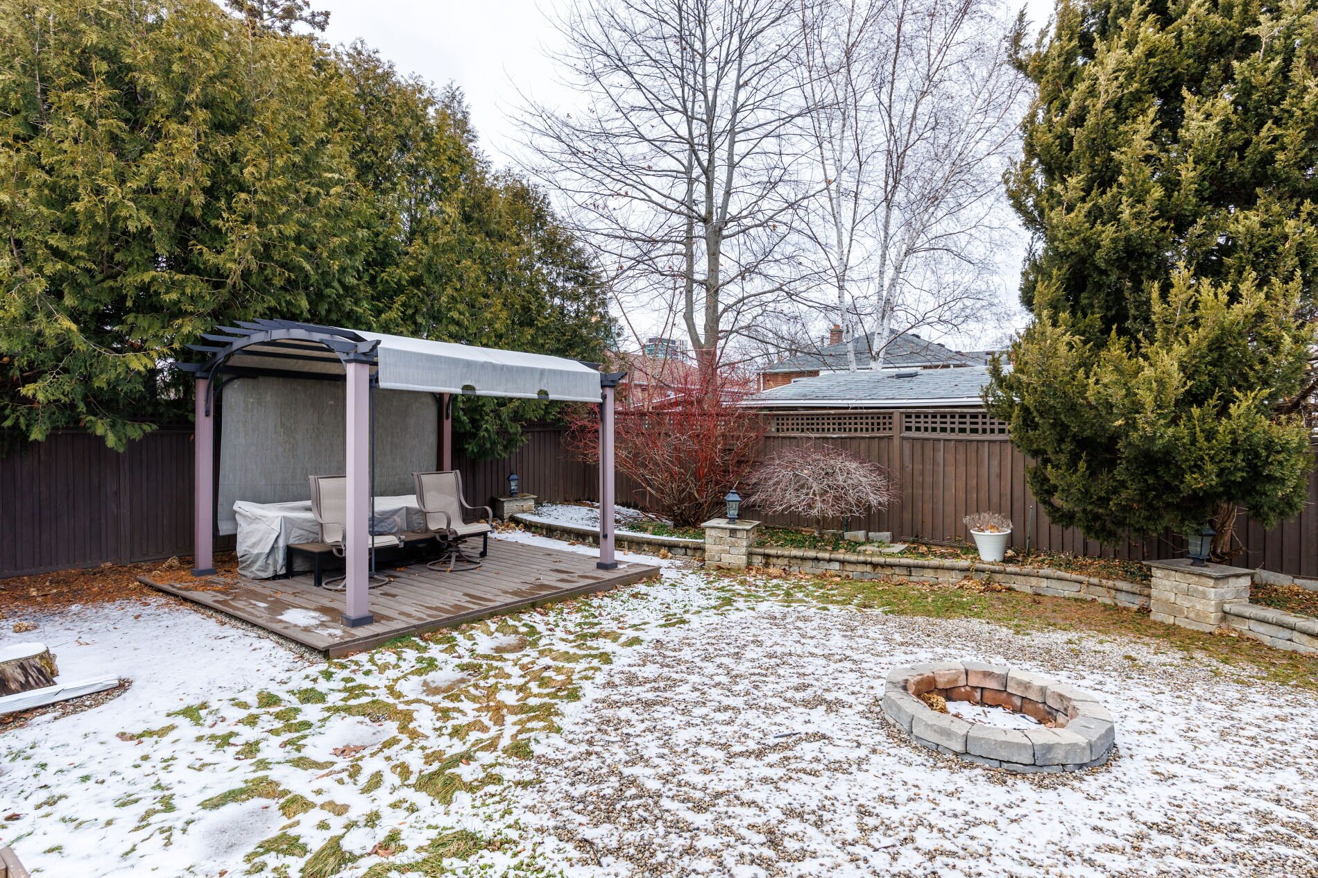 92 Delma Dr