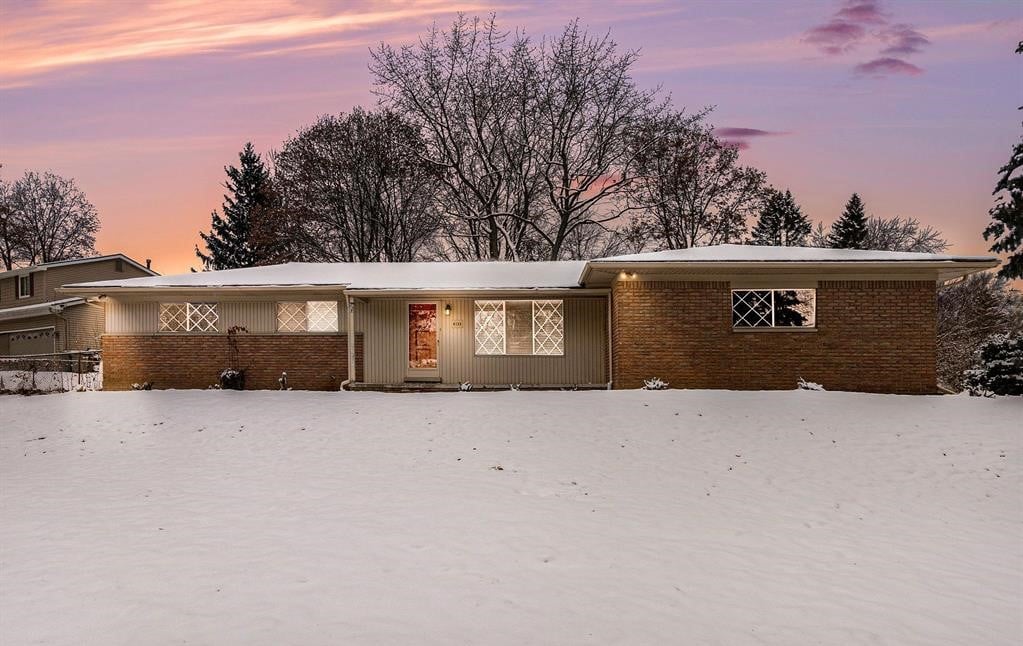6133 Paramus